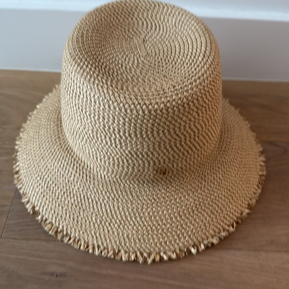 Eric Javits Squishee Bucket Hat - Picture 3 of 4